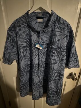Columbia Men's Blue Short-Sleeve Printed Button-Up Shirt